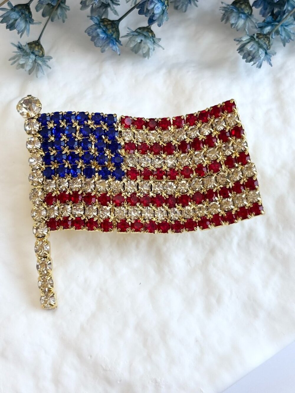 Mint Jumbo American Flag Rhinestone Gold Toned Patriotic July 4th Brooch Pin